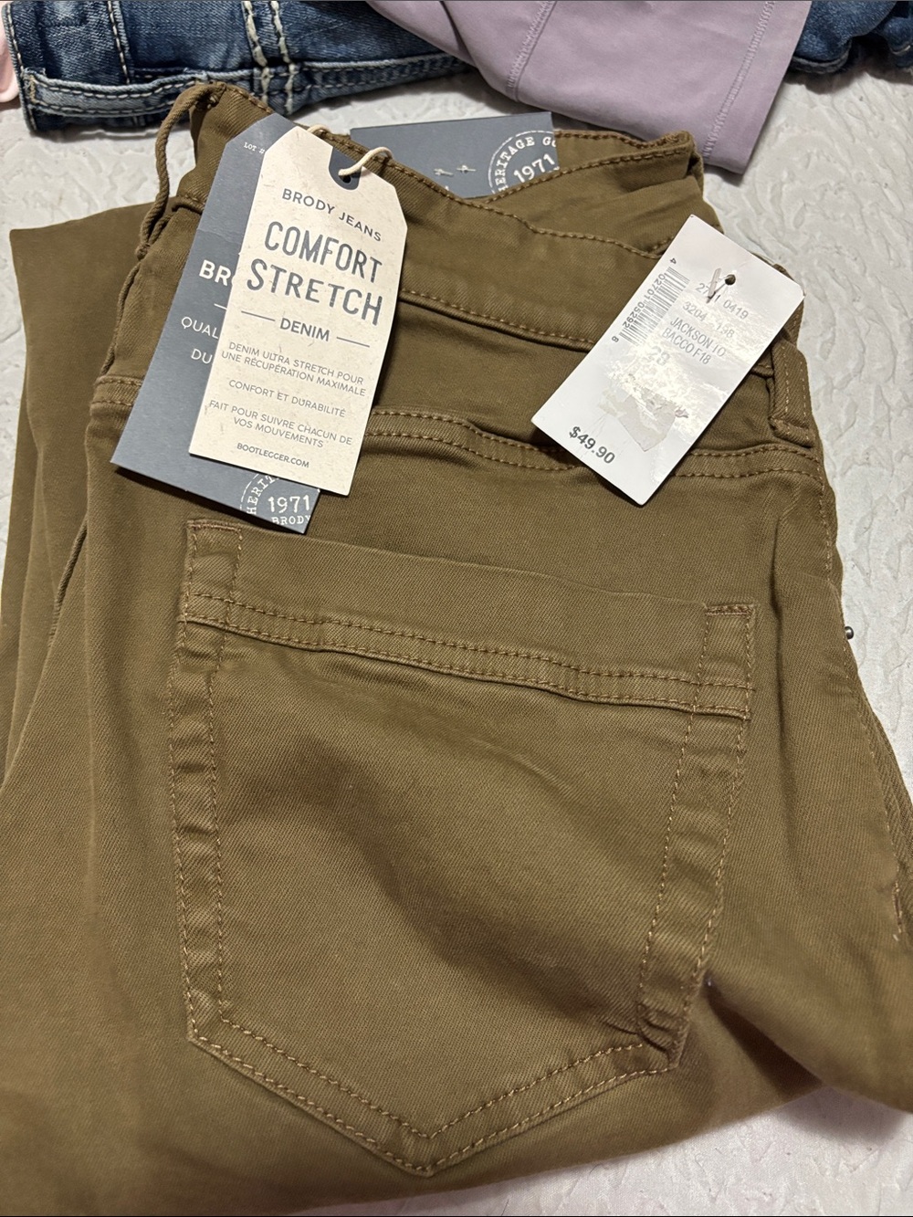 Brody Jeans Women's Straight Leg Comfort Stretch Jeans in Olive